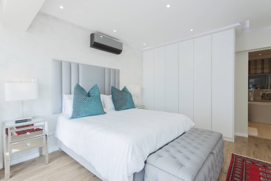To Let 3 Bedroom Property for Rent in Mouille Point Western Cape